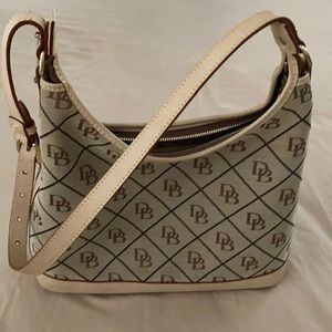 Dooney & Bourke